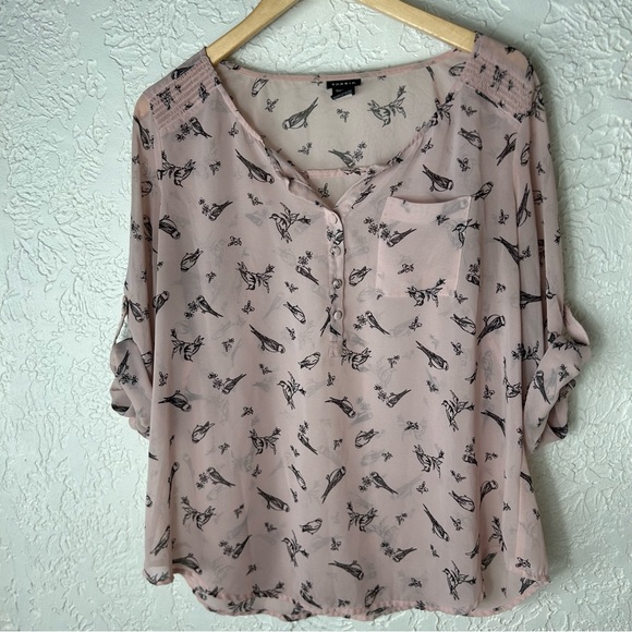 TORRID | Sheer Pink Chiffon Bird Print Henley Blouse - Picture 3 of 15